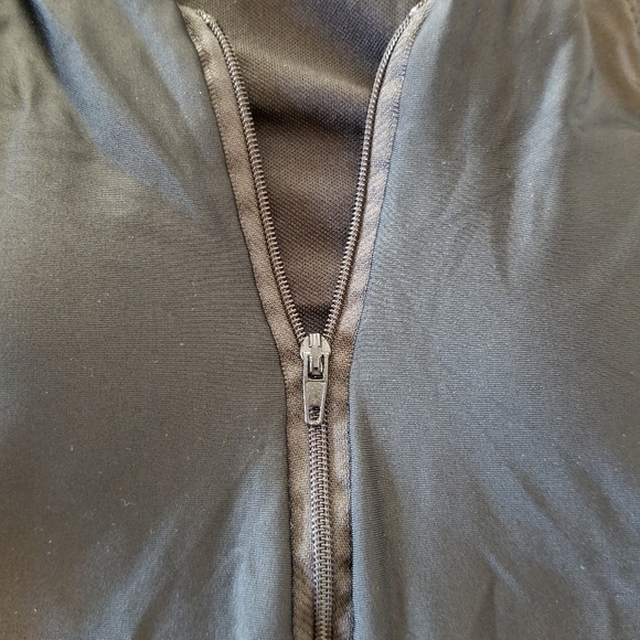 Black one piece suit - Picture 2 of 6